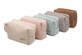 Косметичка на блискавці з петелькою 18*12,5 см у різних кольорах Karman