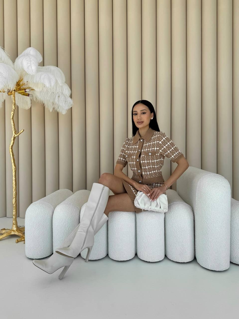 Костюм в'язаний кофта на ґудзиках і спідниця міні в клітинку, фото 1