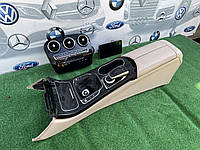 Магнитола тачпад пепельница консоль подлокотник Mercedes W205 C-class