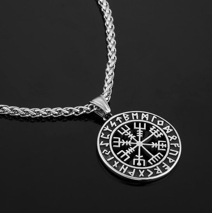 Срібний кулон "Рунічний компас, Вегвізир" 2