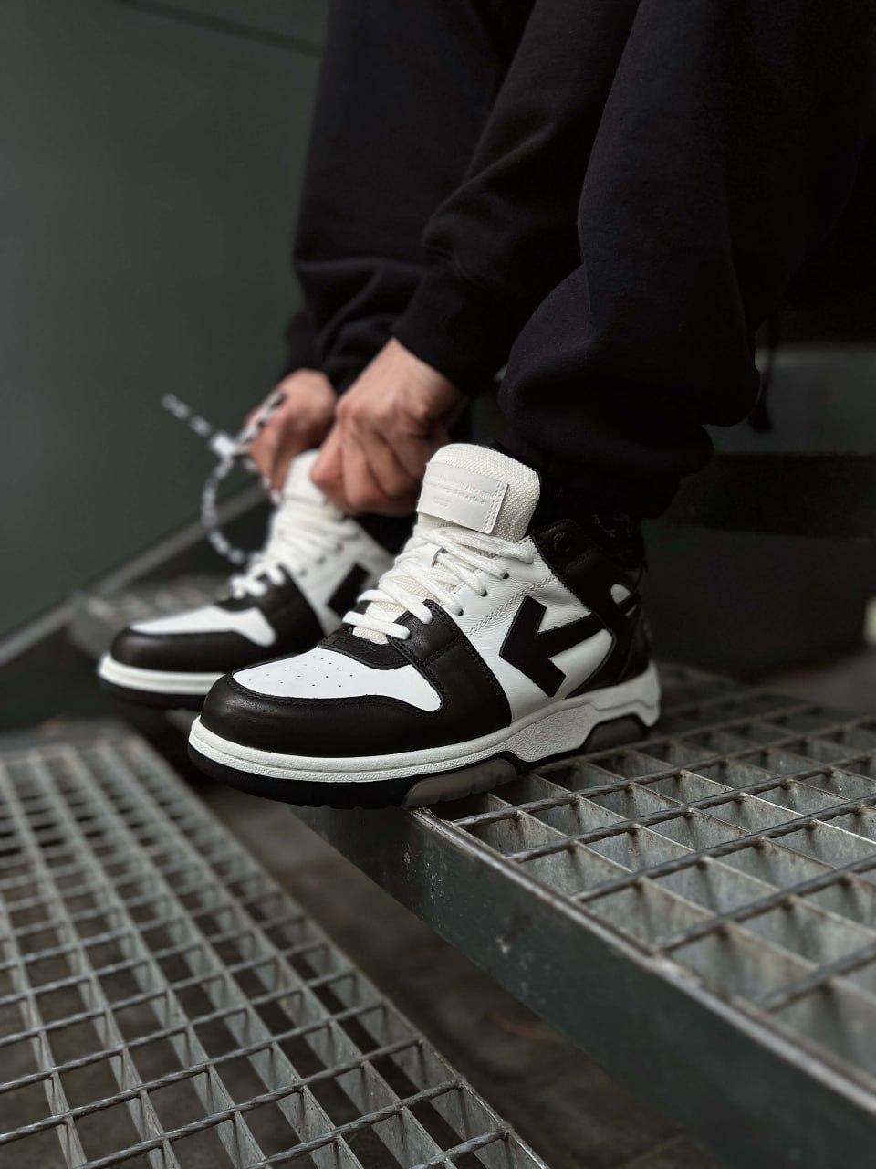 Кросівки чоловічі чорно-білі Off-White Out Of Office Calf Leather Panda (15986)