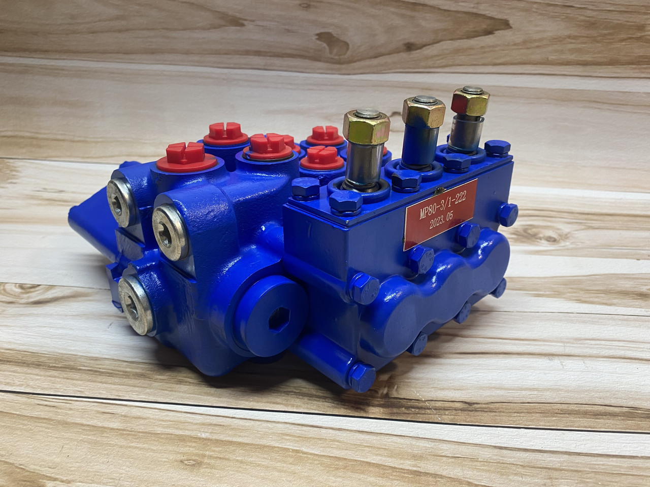 Гідророзподільник 3х секційний Р80-3/1-222 (Аналог), фото 1