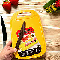 Набор кухонный пластиковая двухсторонняя разделочная доска и нож 32,5*22 см Желтый