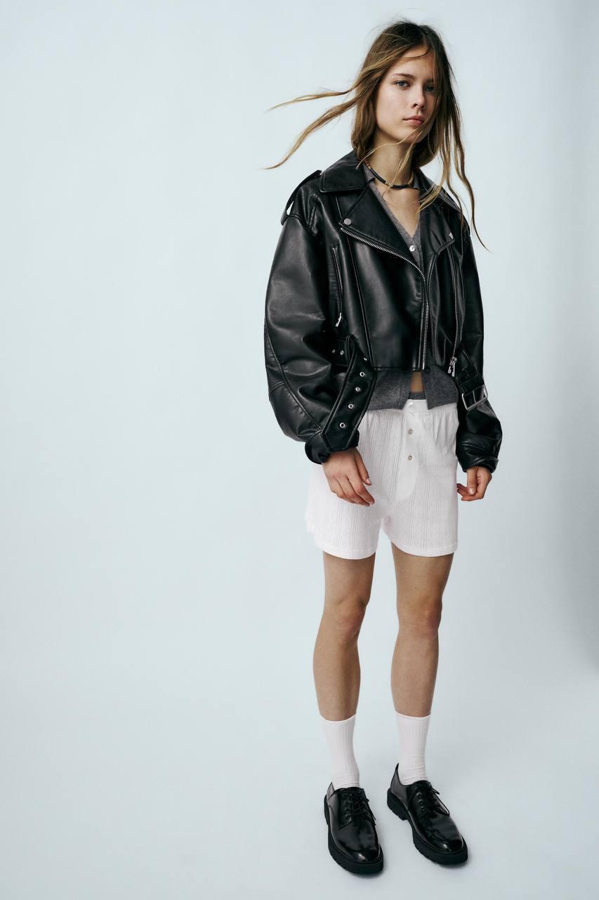 Женская весенняя кожаная короткая куртка в стиле Zara косуха эко кожа на подкладке укороченная с поясом OS - фото 1 - id-p2145009595