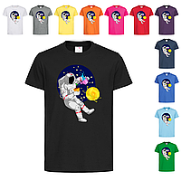Черная детская футболка Прикольная с астронавтом (22-9)