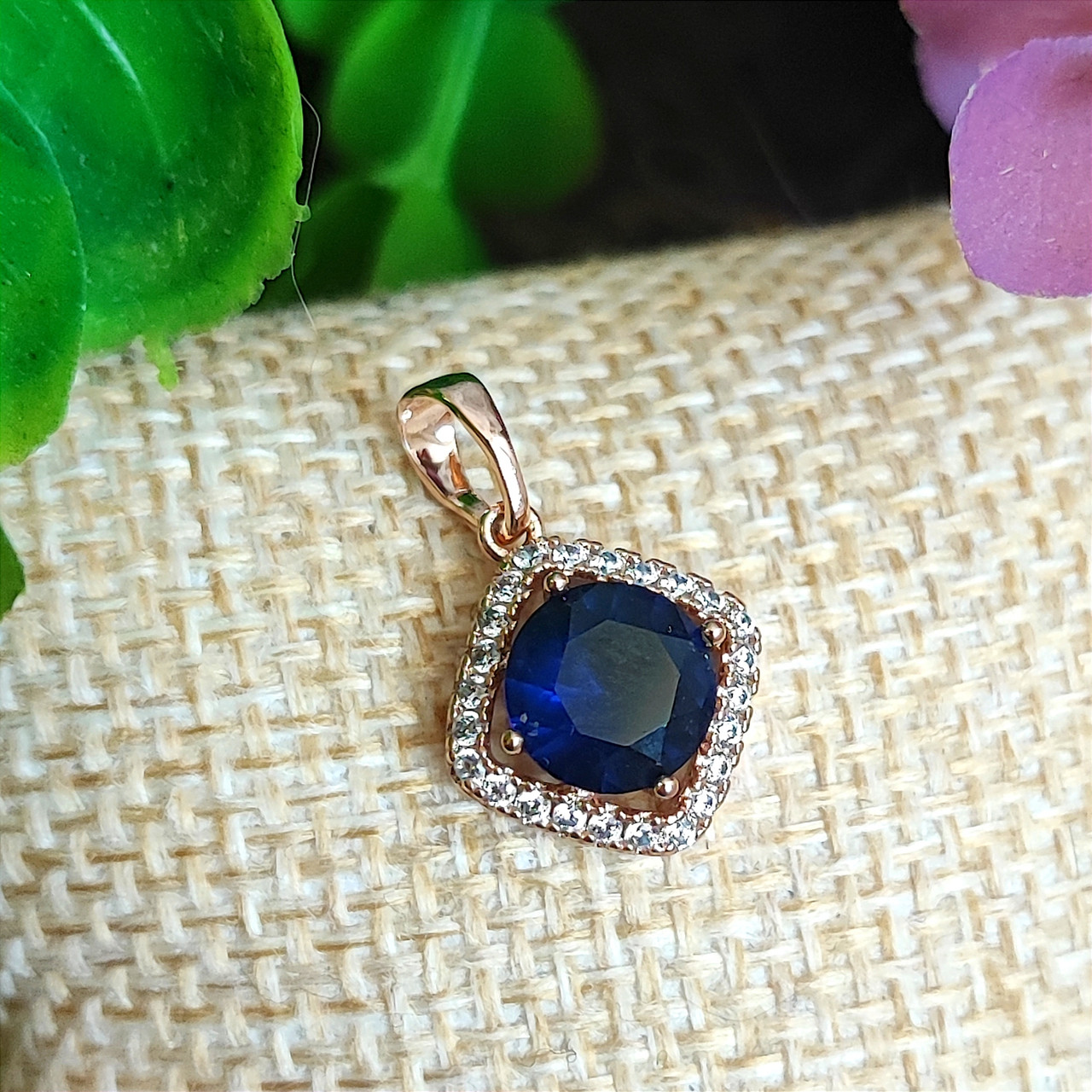 Кулон Xuping Jewelry довжина з вушком 2см ширина 1.3см медичне золото позолота 18К 5360