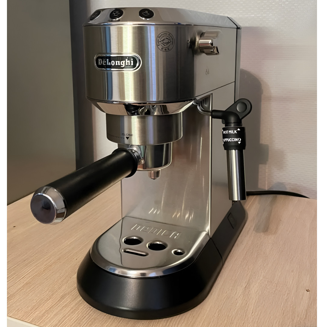 Рожковая кофеварка еспрессо DELONGHI Dedica Style EC685.M Автоматическая кофеварка еспрессо 1,1 л (Кофемашина) - фото 9 - id-p2145040306