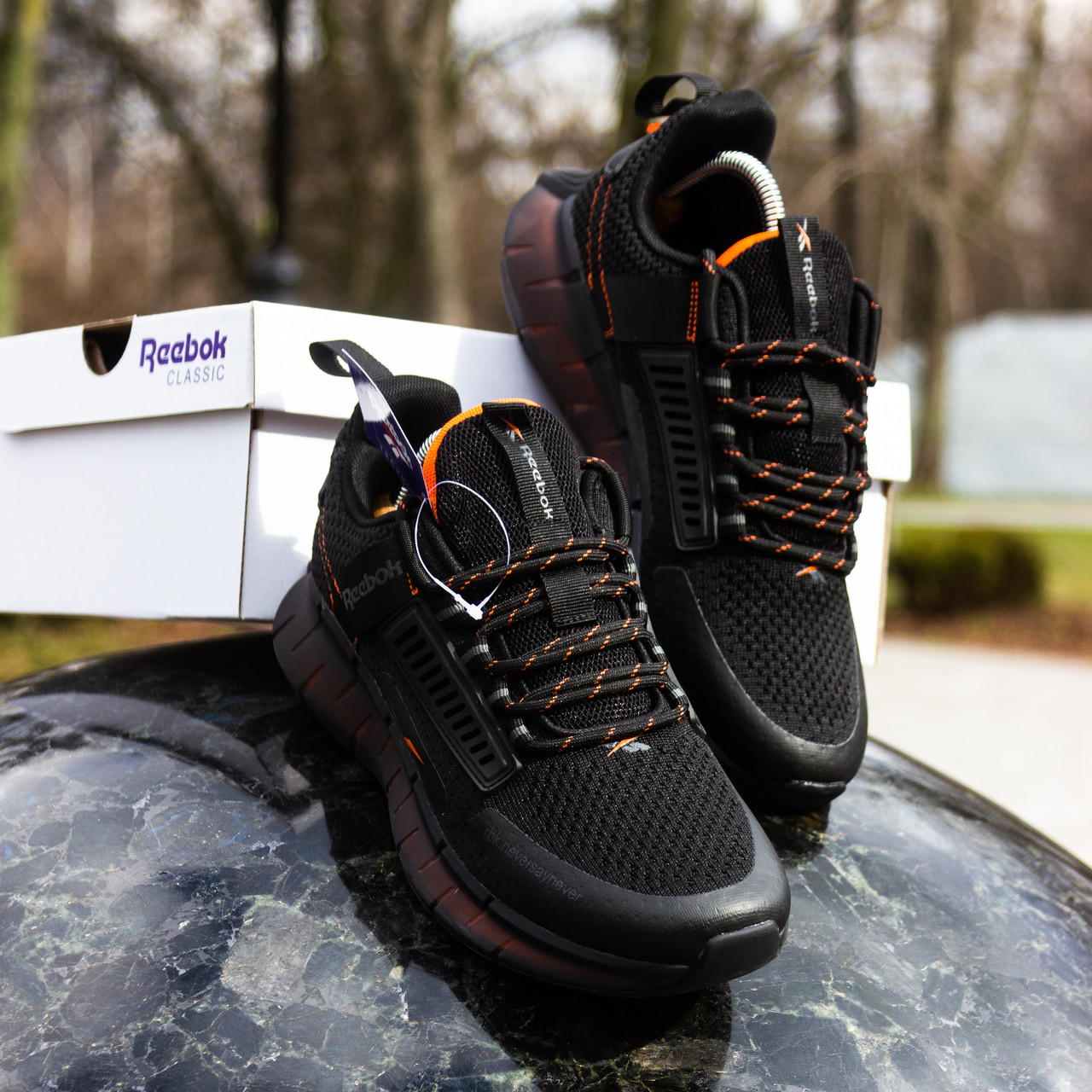 SALE ТОП Кросівки Reebok Zig Kinetica чорні з померанчевим