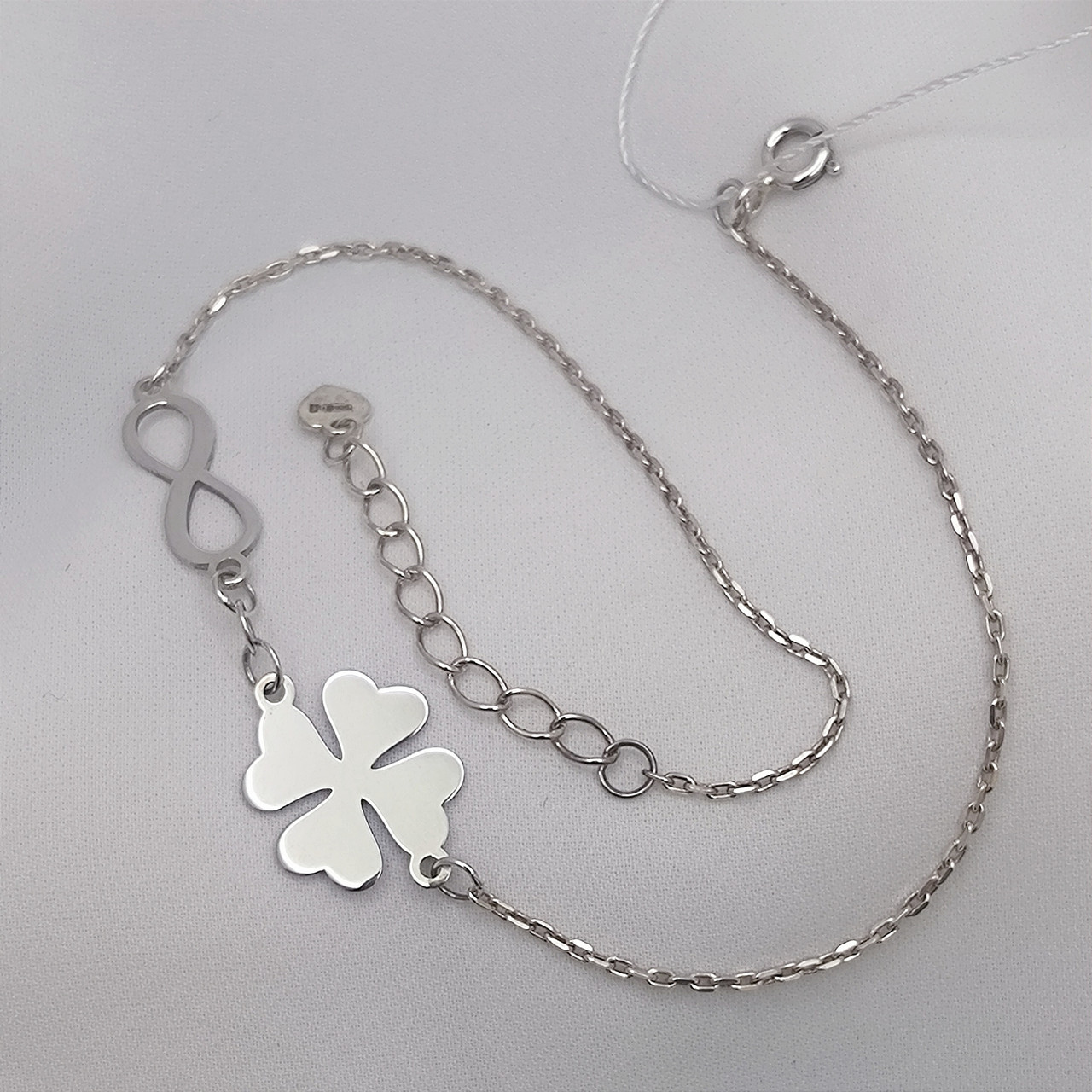 Срібний браслет на ногу 925 проби з формою конюшини та нескінченності.