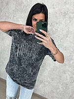 Женская стильная удлиненная футболка со стразами черная,серая