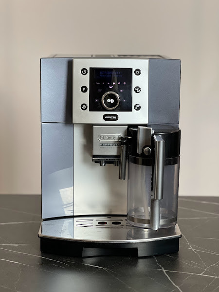 Кавомашина Delonghi Perfecta Cappuccino ESAM5550 B (refurbished)