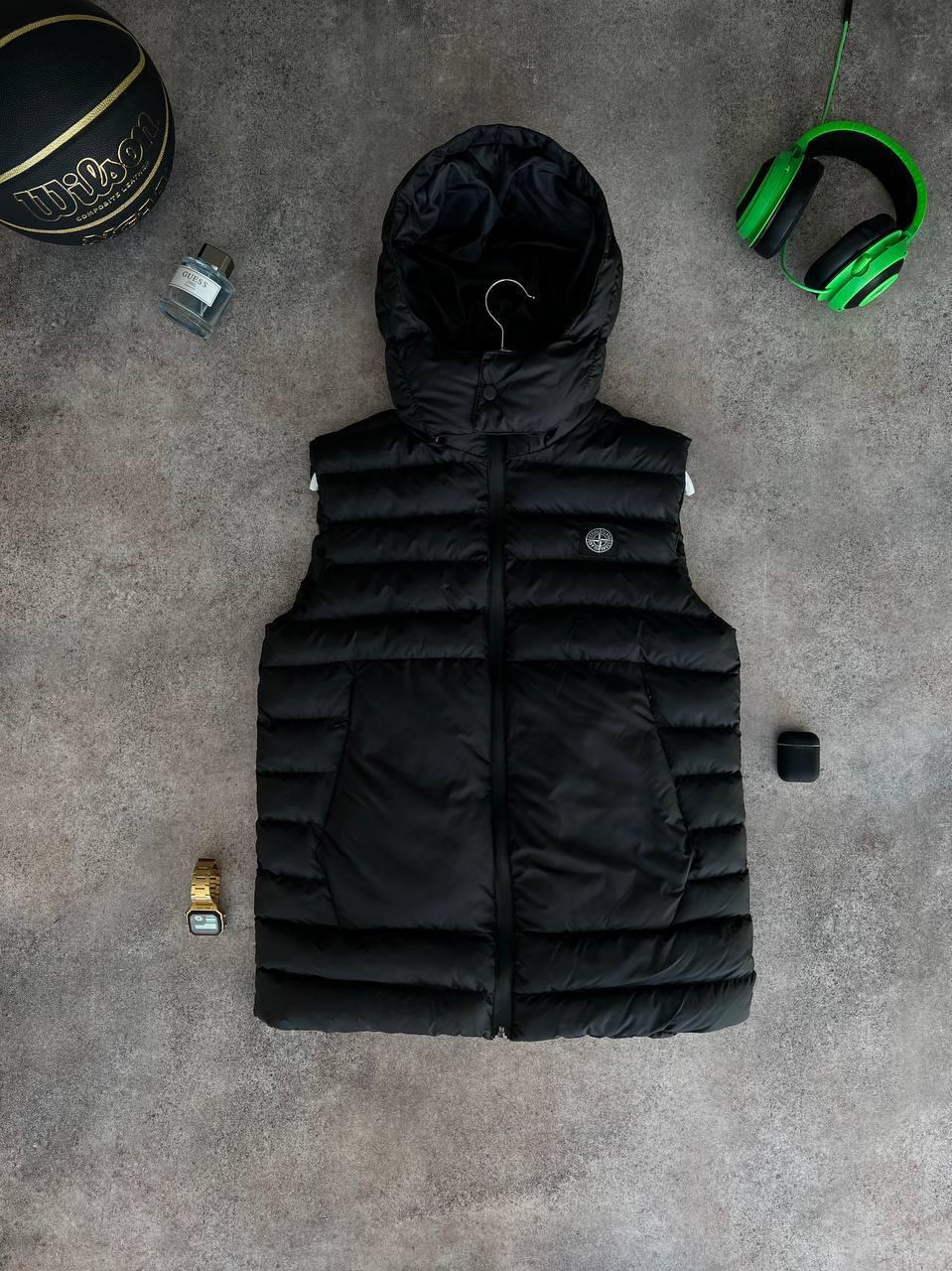 Чоловічий жилет Stone Island чорний з капюшоном Безрукавка Стон Айленд весняна