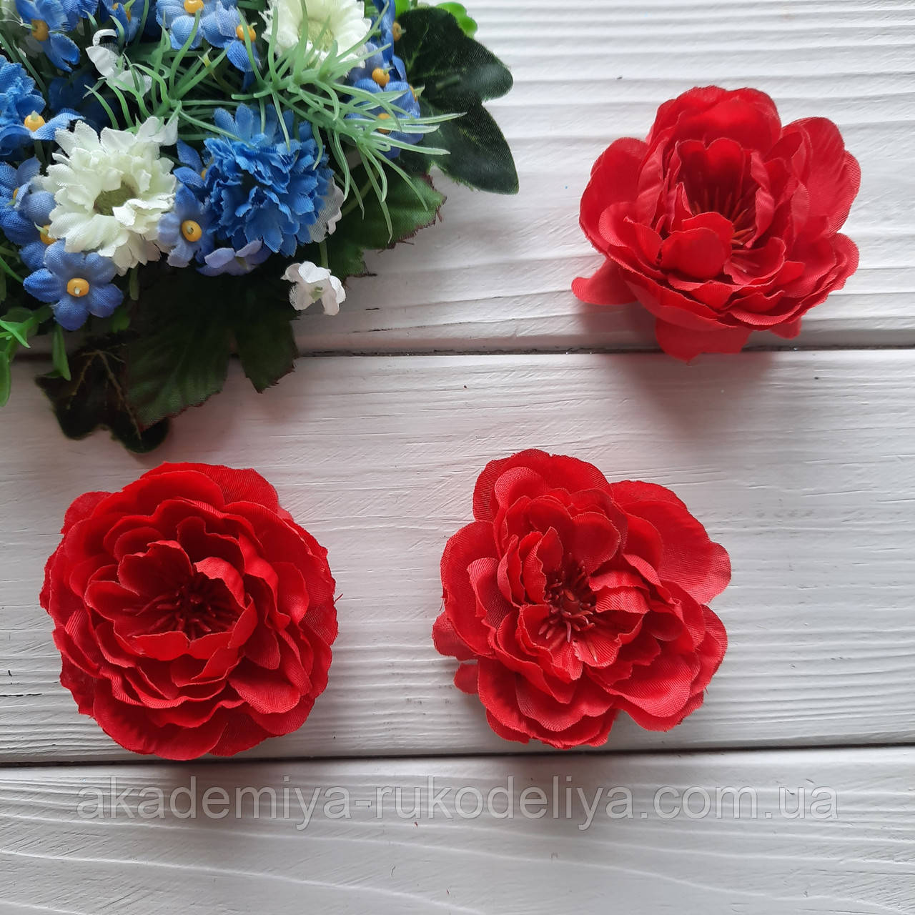 Півонії з тканини червоні відкриті, діаметр 6 см, фото 1