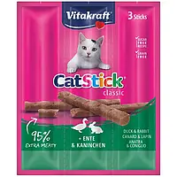 Ласощі для котів Vitakraft м'ясні палички 3 шт. х 6 г