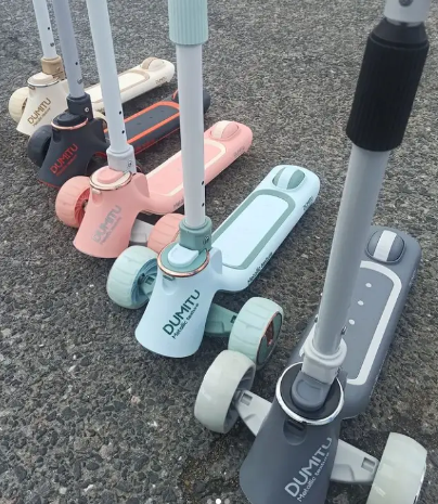 Самокат "Maraton X30 DUMITU DU2405" (Бірюзовий)