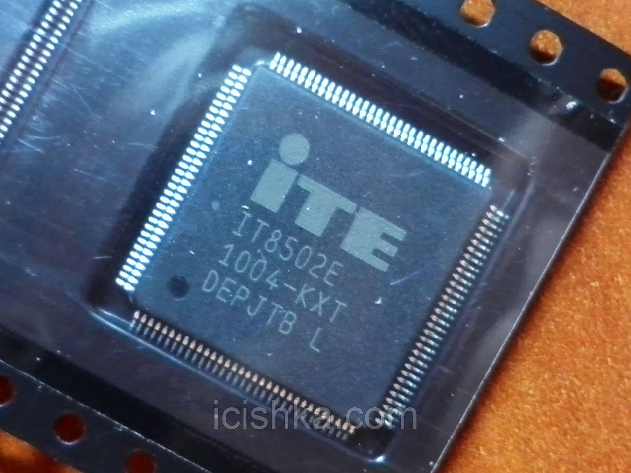 ITE IT8502E KXT — Мультиконтролер, фото 1