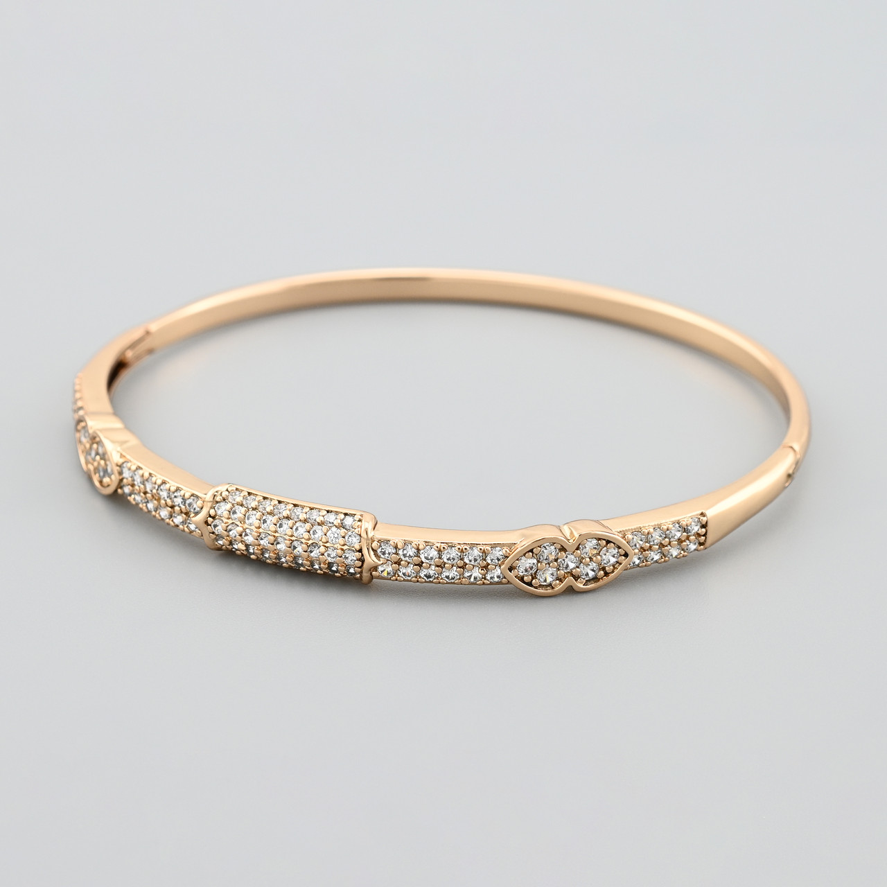 Жорсткий браслет Модена 43092 ширина 6 мм білі фіаніти позолота 18К довжина 15-18, фото 1