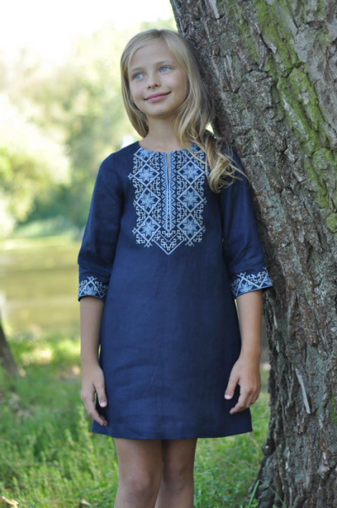 Платье для девочки из синего льна с вышивкой 134 - фото 3 - id-p2146210492
