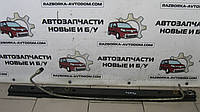 Балка планка радіатора нижня Renault Trafic, Opel Vivaro, Nissan Primastar (2000-2014) OE:8200525863