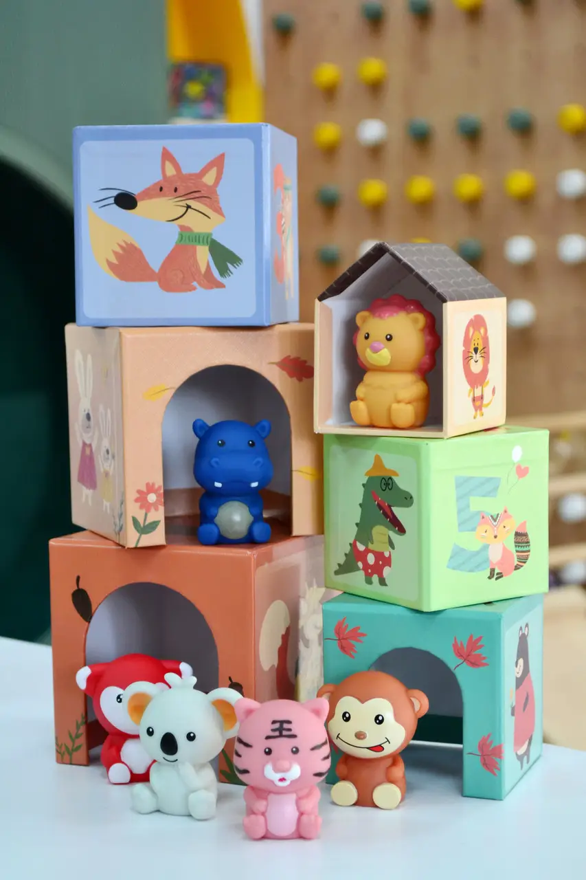 Розвиваюча пальчикова гра Тварини та кубики 1192, фото 1