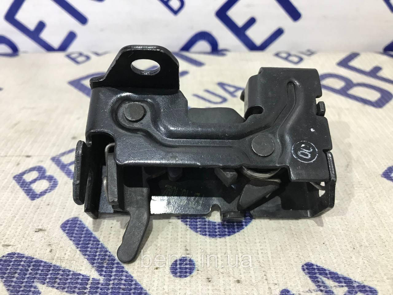 Замок капоту Mercedes W212, W204, C207 A2128800160