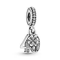 Серебряный шарм Pandora Сорок лет 791288CZ MD, код: 7361044