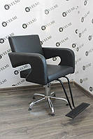 Кресло клиента Adriana с подножкой на пневматике крестовина хром экокожа черная матовая (Velmi TM)