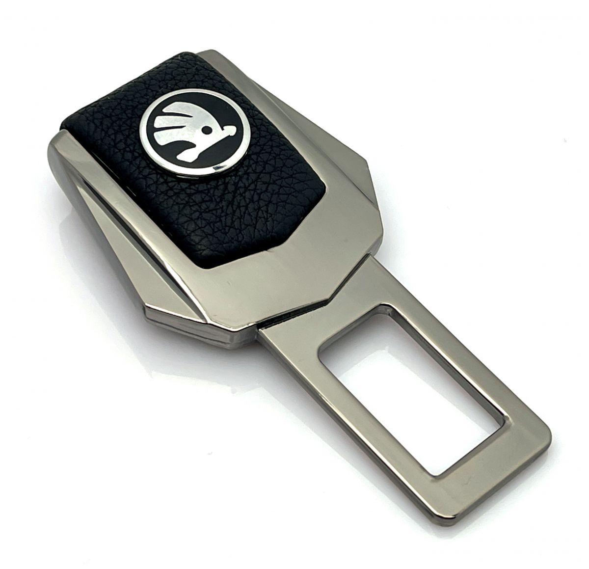 Заглушка ремня безопасности с логотипом Skoda Темный Хром 1 шт - фото 1 - id-p2132445777