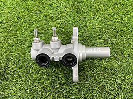 Головний гальмівний циліндр Subaru Legacy BN 2.5 2016 (б/у)