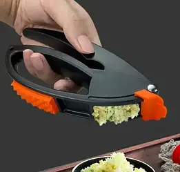 Багатофункціональний подрібнювач часнику