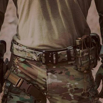 Тактичні ремені та інше спорядження
