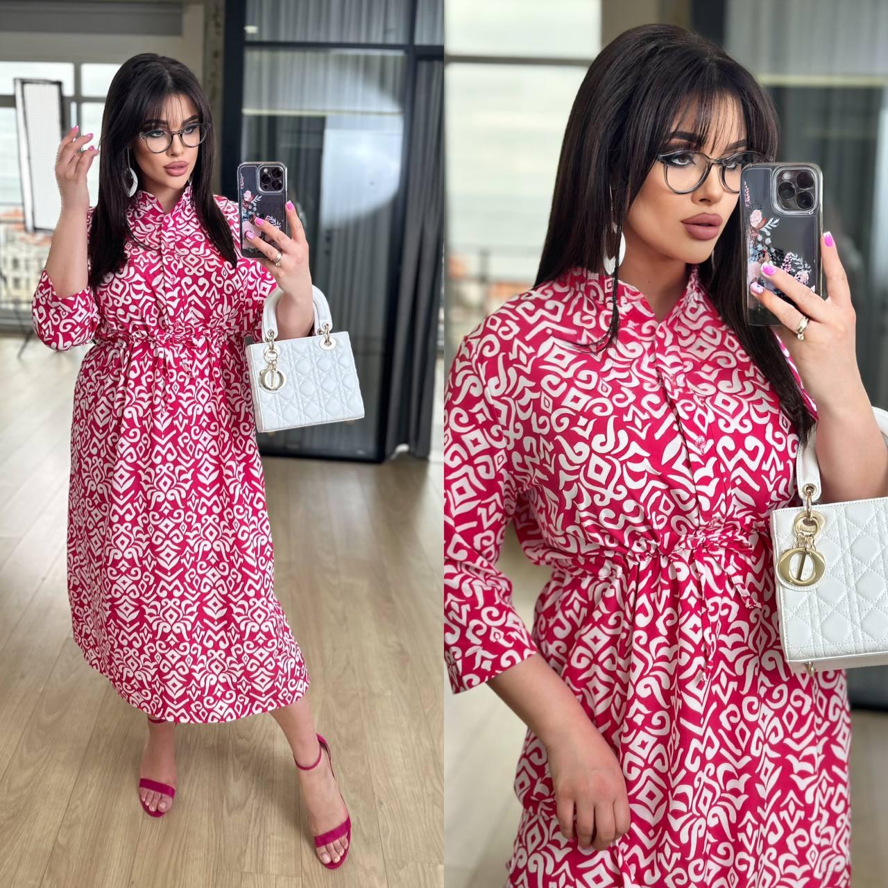 Малинове плаття на кулісці із софту з абстрактним принтом рукав 3/4 батал, фото 1