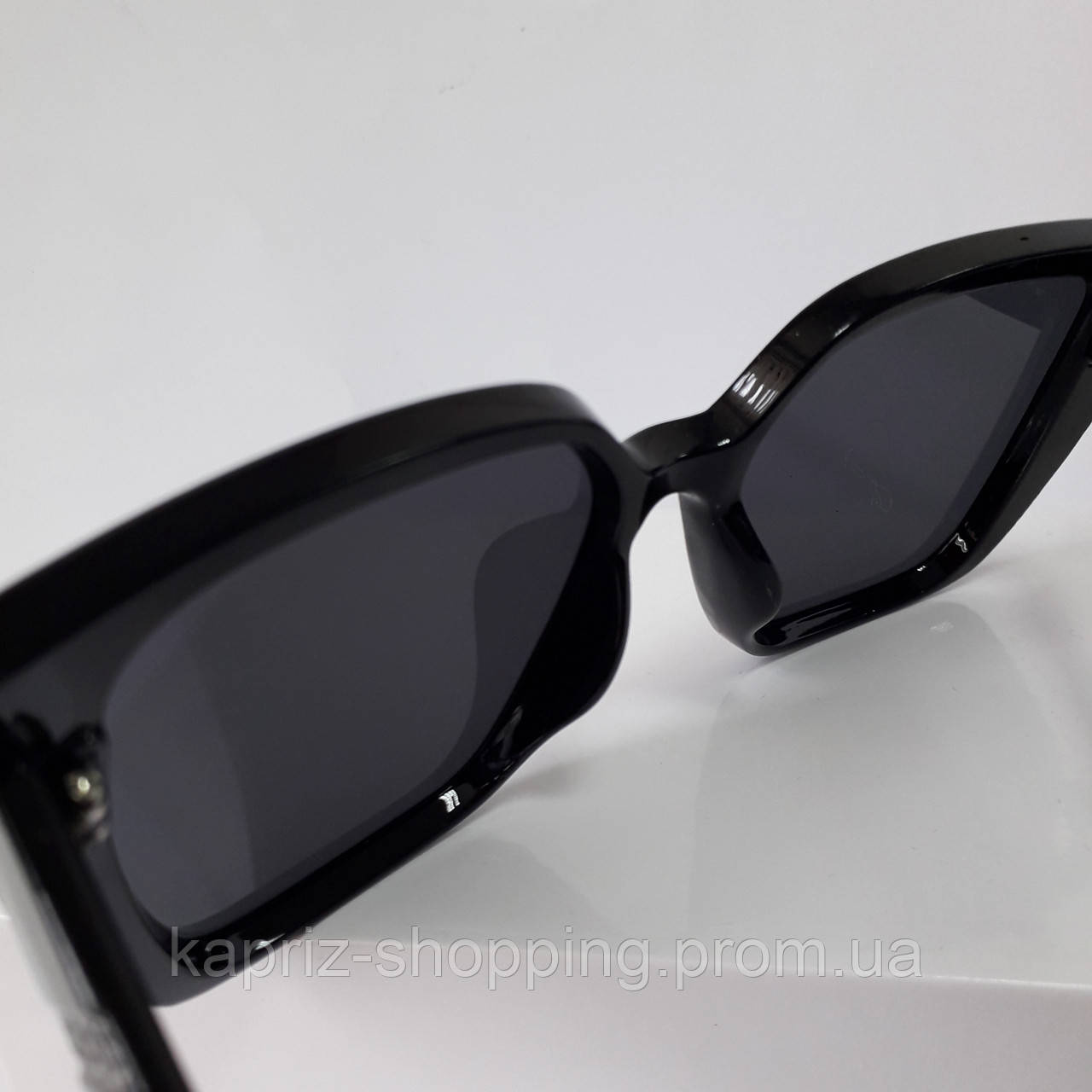 Сонцезахисні окуляри чорні бренд GUCCI - фото 3 - id-p1396632083