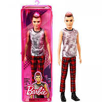 Кен Barbie "Модник" в пятнистой майке и укороченных брюках в клетку GVY29