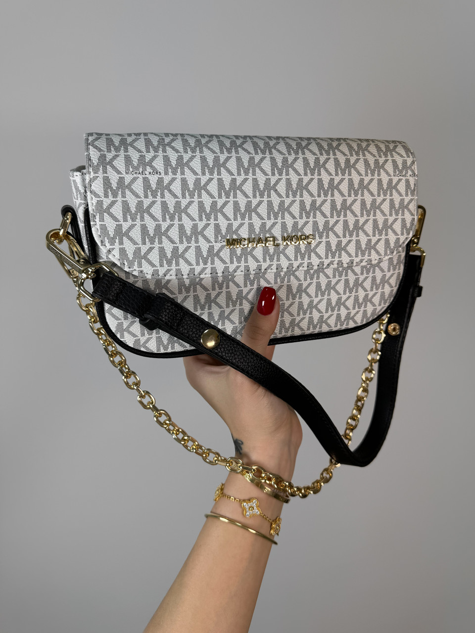 Жіноча сумка Майкл Корс біла Michael Kors White