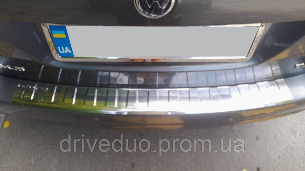 Накладка на задний бампер Carmos (SW, нерж) для Volkswagen Golf 6 drd - фото 3 - id-p2147853996