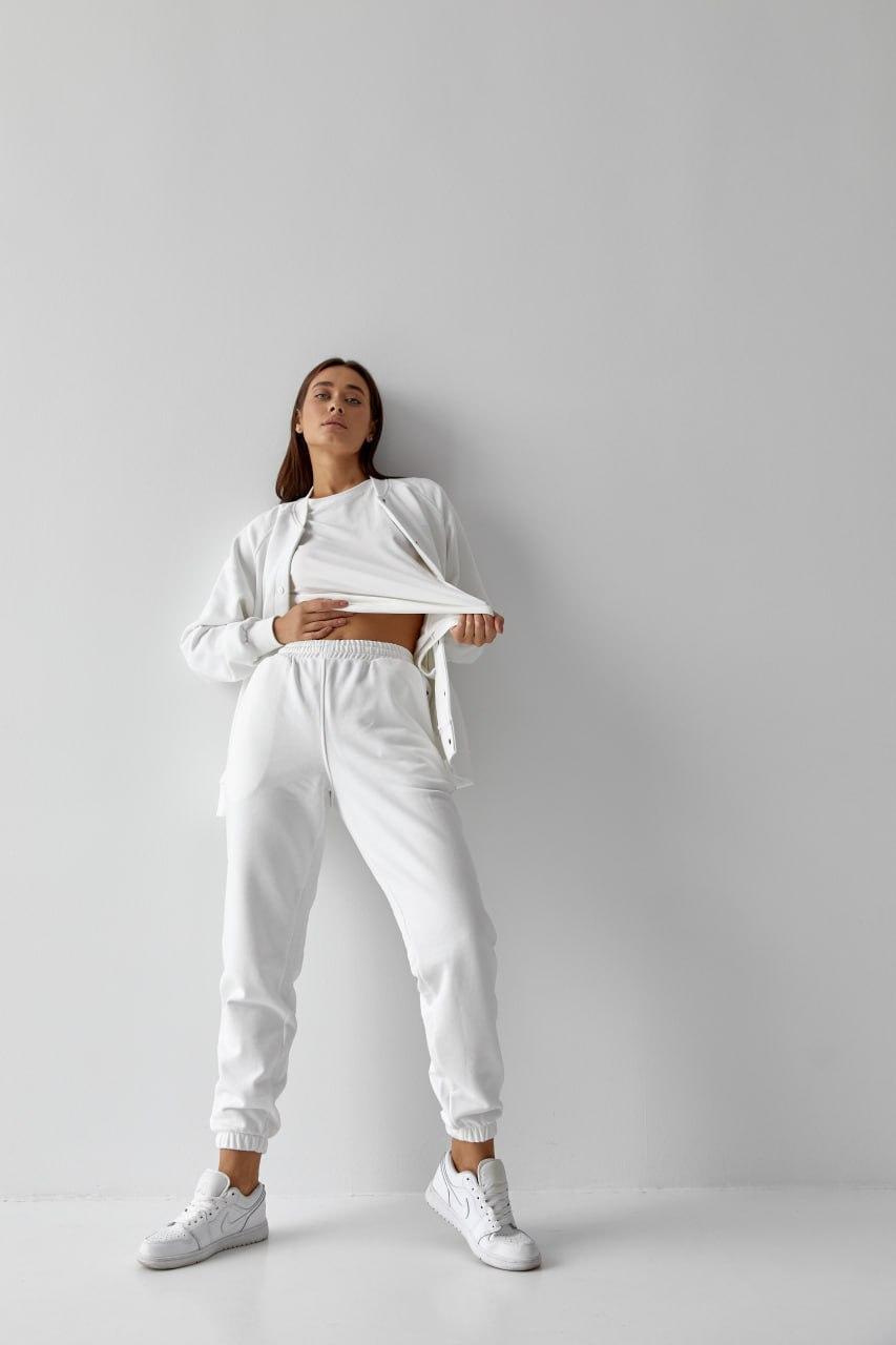 Спортивний жіночий костюм  Бомбер + Джогери  "FLY" UA білий