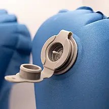 Надувна подушка під шию Tramp TRA-159 | Компактна, легка, зручна, анатомічної форми, для кемпінгу та подорожей, фото 3