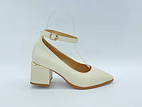 Туфлі на підборах. Розміри: 33, 34, 35.