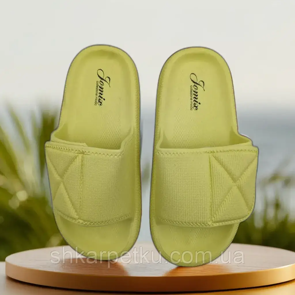 Шльопанці жіночі літні на липучці пляжні зручні Jomix жовті на липучці