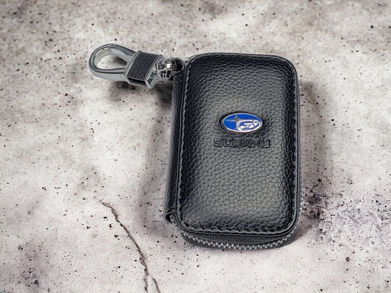 Ключниця для ключів із карабіном Subaru