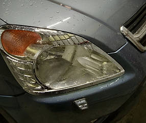Накладки на фари (2 шт., пласт) 2004-2006 для Honda CRV років