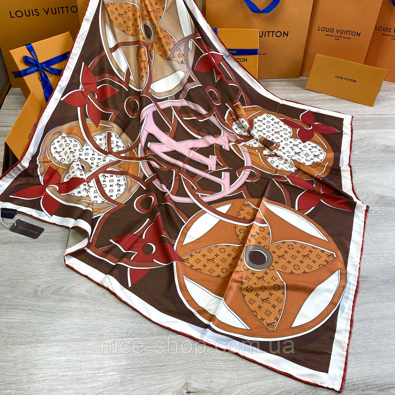 Хустка Louis Vuitton шовкова з ручною підшивкою