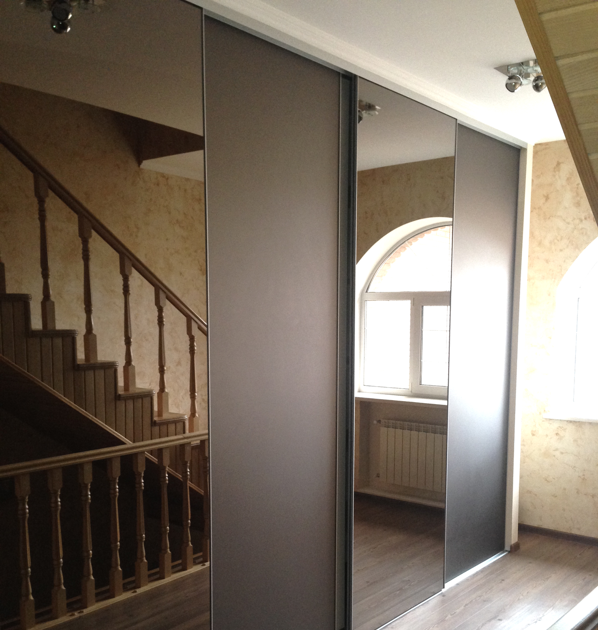 Шафа купе на замовлення Premium Slim V-17