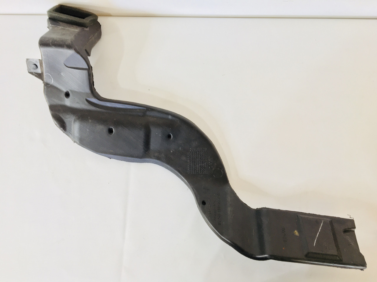 Повітровід Lincoln MKZ 10-12 оригінал  6E5H18D327AE, фото 1