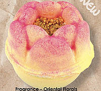 Бомбочка для ванны в форме цветка желто-розовая Bomb Cosmetics 24K Marigold