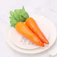 Штучний овоч-морква.Муляж моркви.