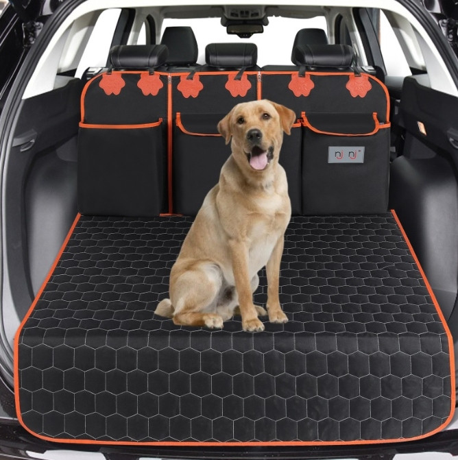 Накидка - органайзер в багажник авто для тварин  Big Dog 107*186 см