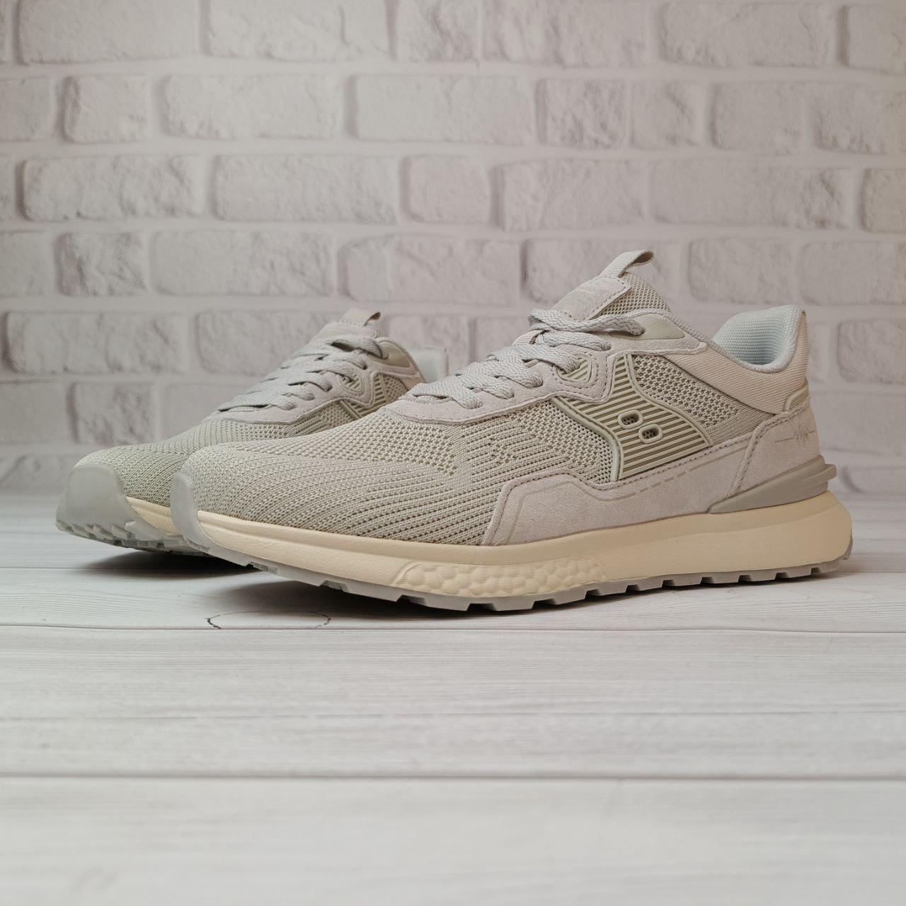 Чоловічі легкі світлі текстильні кросівки із сіткою в 45 розмірі, фото 1