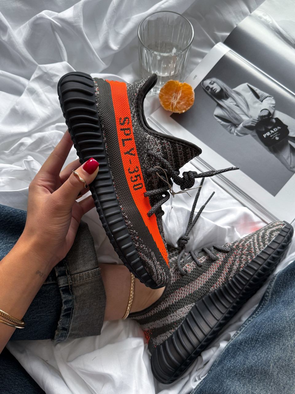 YEEZY Boost 350 V2 Carbone Beluga  Reflective